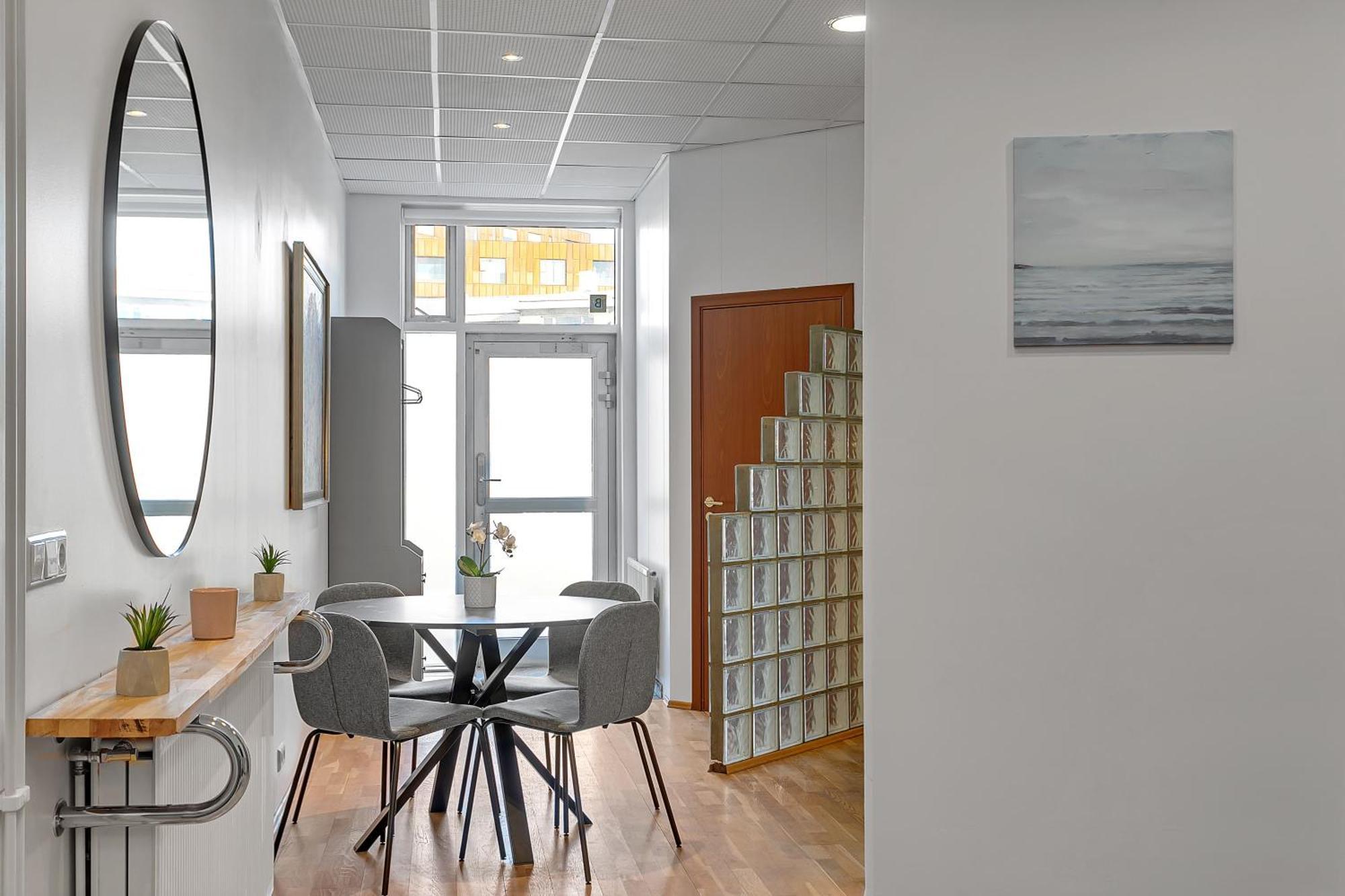 Bright Apartment In The Heart Of The City! Reiquiavique Exterior foto